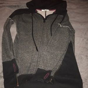Maurices gray sweatshirt